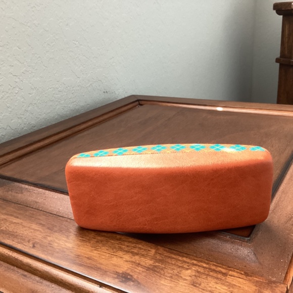 Super cute ASPCA sponsored eyeglass case - Picture 4 of 4